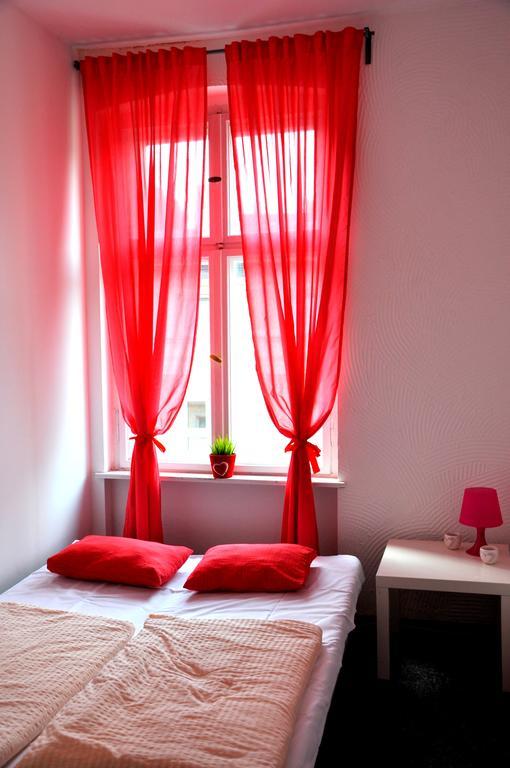 Hostel Awangarda Poznań Værelse billede