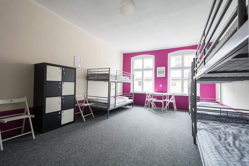 Hostel Awangarda Poznań Værelse billede