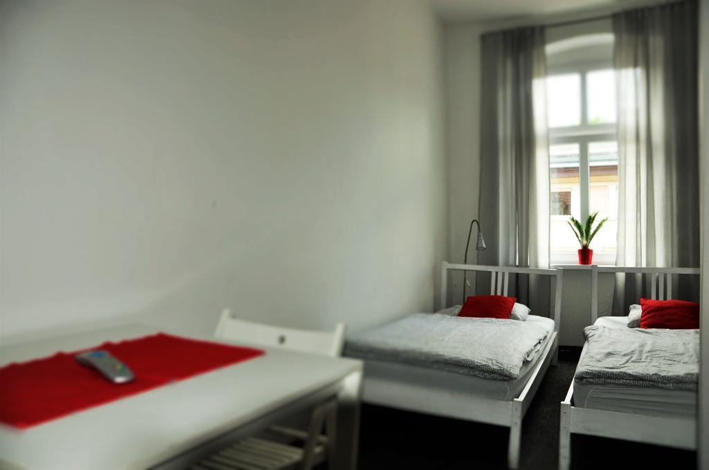 Hostel Awangarda Poznań Eksteriør billede